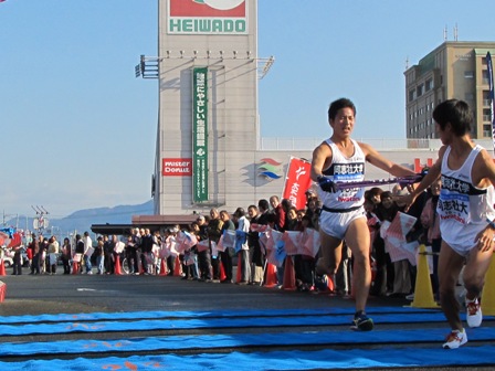 2010びわ湖大学駅伝・・高島市今津中継所・速報