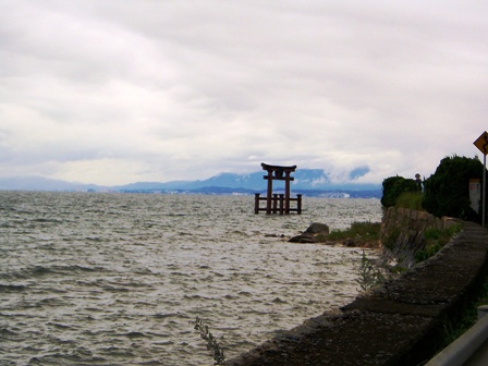 新旭風車村から高島・乙女が池を湖岸を通り