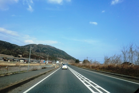 蕾梅・・旧国道１６１号南から