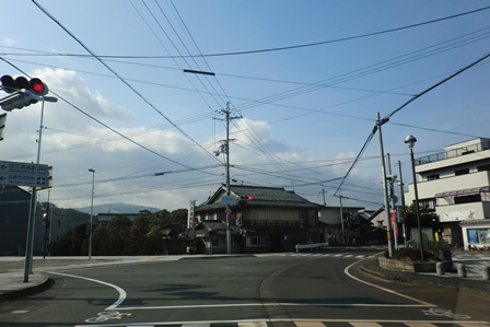 蕾梅・・旧国道１６１号南から