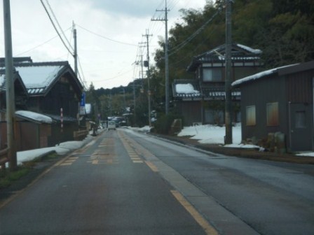 ザゼンソウと琵琶湖で朝日と安曇川町内様子