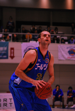 レイクスターズ完敗。初のホーム2連勝逃す。