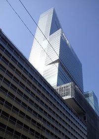 晴天の大阪は暑かった・・