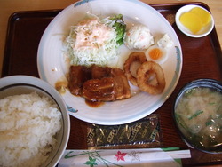 昴さんで食事！