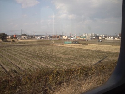 実家への電車の旅。