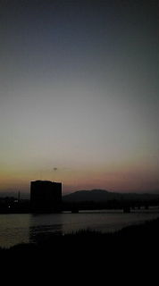 息子2号と夕暮れ散歩♪