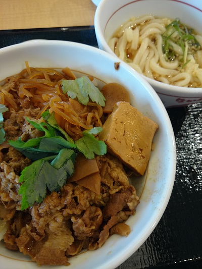 なか卯にて牛すき丼のセットを食す！＠守山市