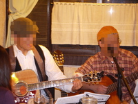 ギターを片手に歌おうの会