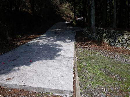 ケーブル坂本駅付近から比叡山延暦寺まで