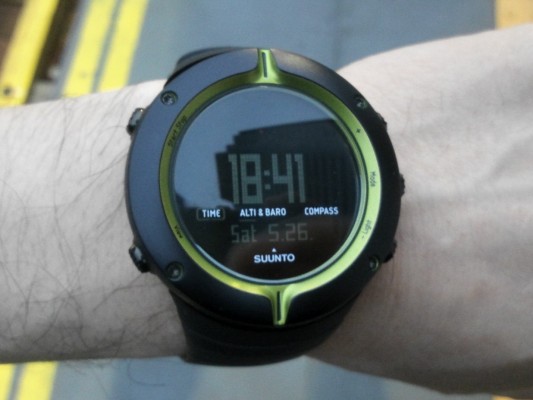 帰ってきたぞ SUUNTO CORE ALPINE EDITION